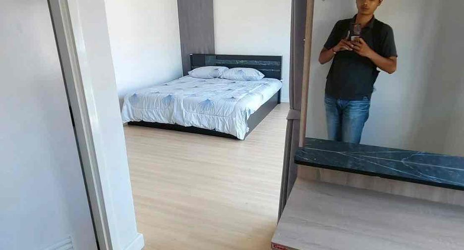 For rent 4 bedrooms villa in Bang Lamung, Chonburi