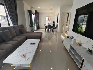 For rent 4 bedrooms villa in Bang Lamung, Chonburi