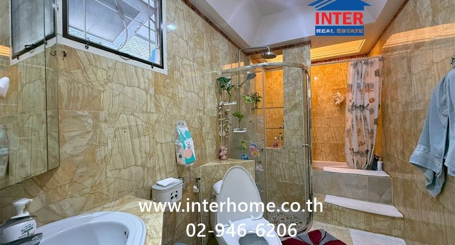 Haus zum Kauf mit 4 Zimmer in Wang Thonglang, Bangkok