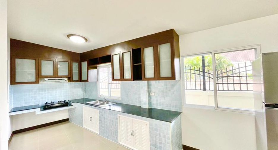 For sale 4 bedrooms villa in Doi Saket, Chiang Mai