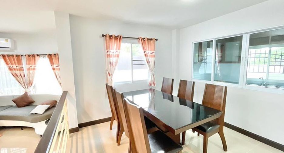 For sale 4 bedrooms villa in Doi Saket, Chiang Mai