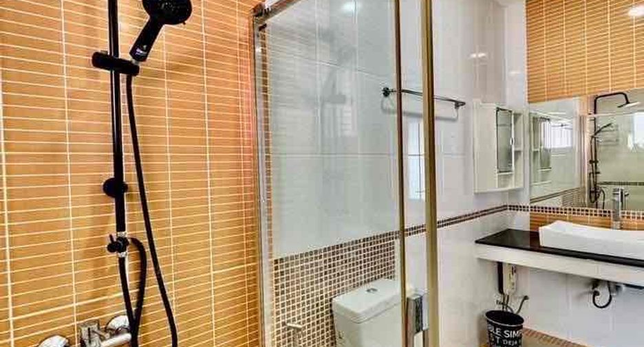 For rent 7 bedrooms villa in Bang Lamung, Chonburi