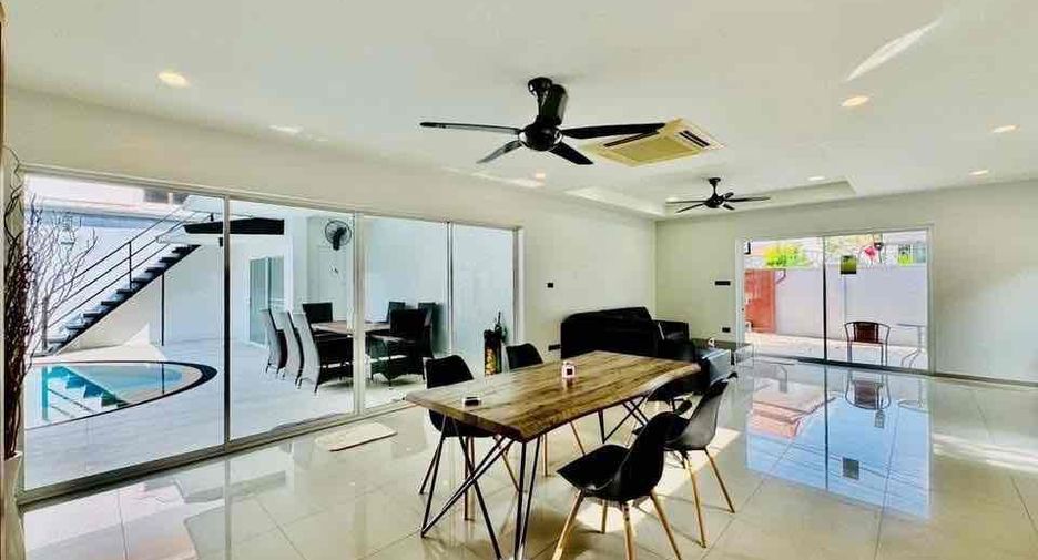 For rent 7 bedrooms villa in Bang Lamung, Chonburi