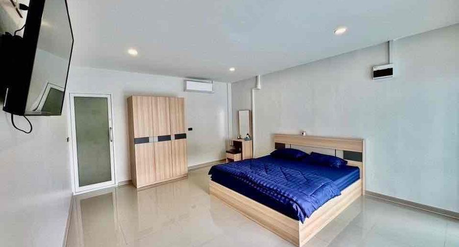 For rent 7 bedrooms villa in Bang Lamung, Chonburi