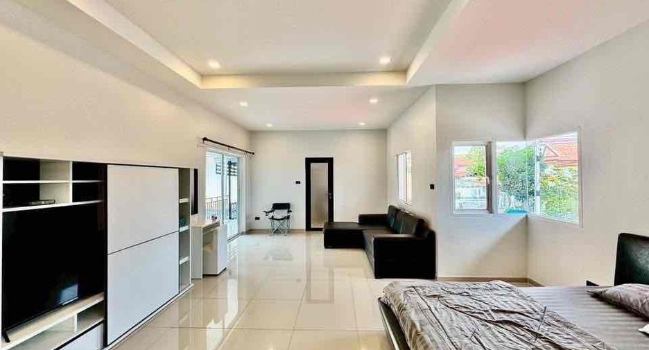 For rent 7 bedrooms villa in Bang Lamung, Chonburi