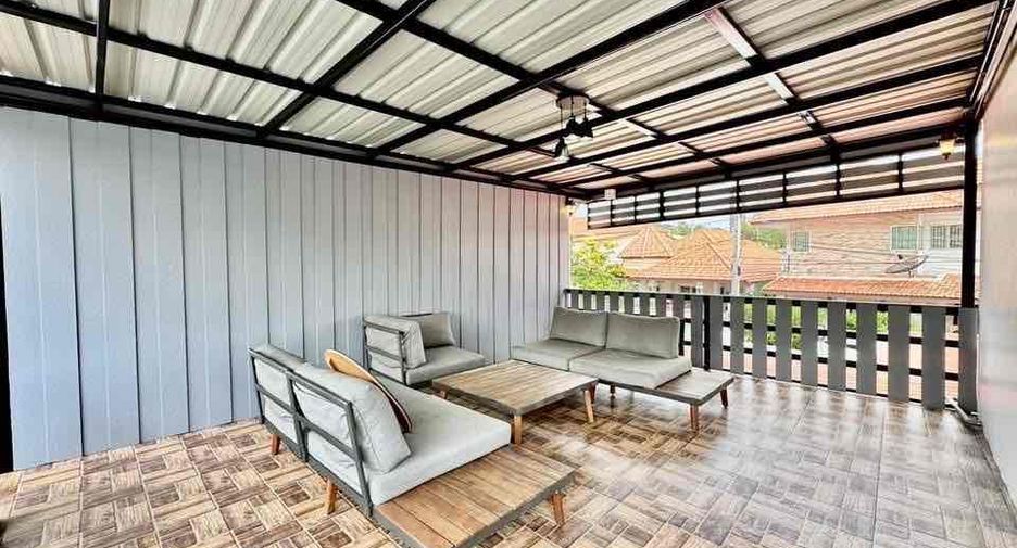 For rent 7 bedrooms villa in Bang Lamung, Chonburi