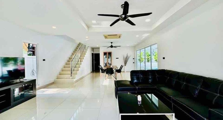 For rent 7 bedrooms villa in Bang Lamung, Chonburi