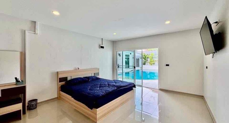 For rent 7 bedrooms villa in Bang Lamung, Chonburi