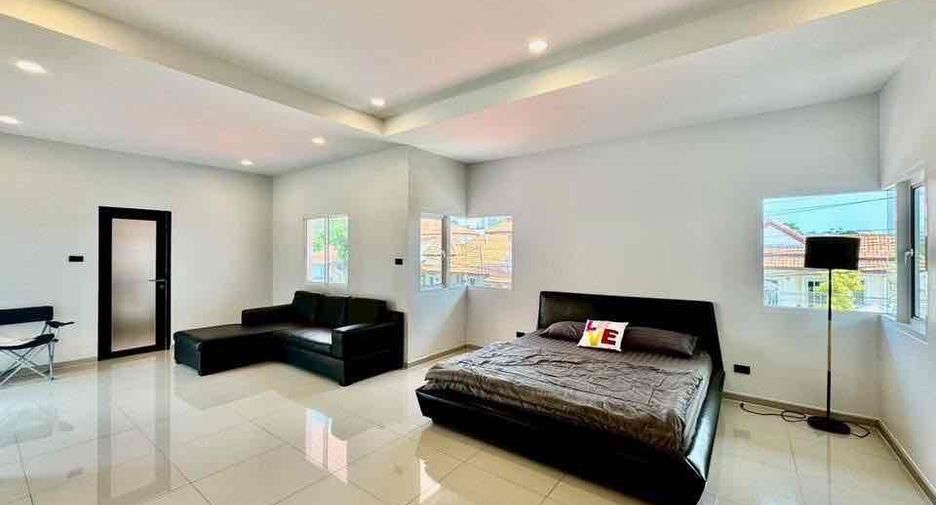 For rent 7 bedrooms villa in Bang Lamung, Chonburi