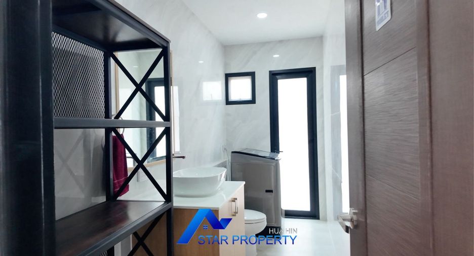 For sale 3 bedrooms villa in Hua Hin, Prachuap Khiri Khan