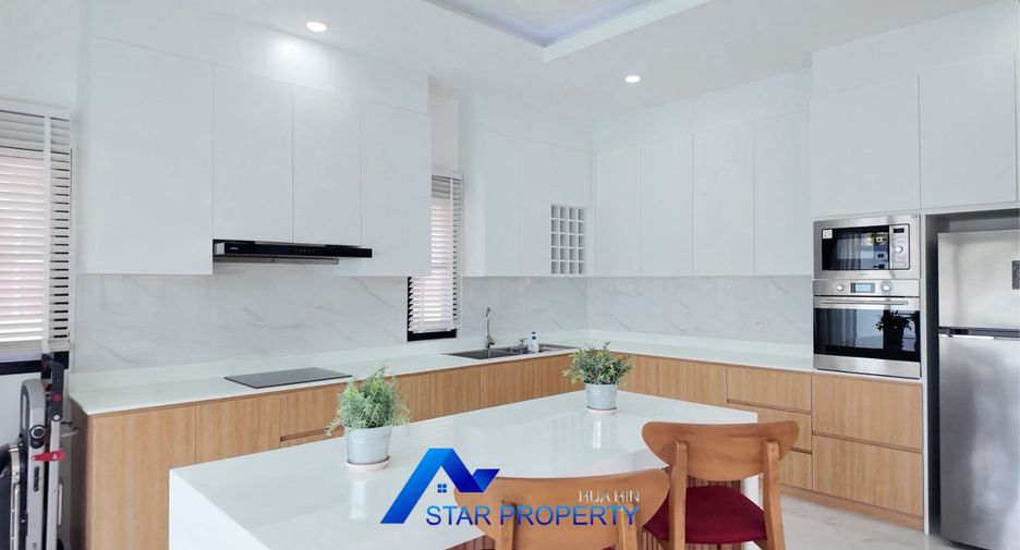 For sale 3 bedrooms villa in Hua Hin, Prachuap Khiri Khan