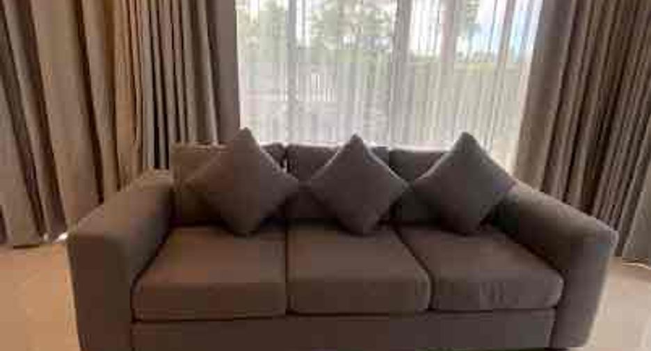 For rent 4 bedrooms villa in Bang Lamung, Chonburi