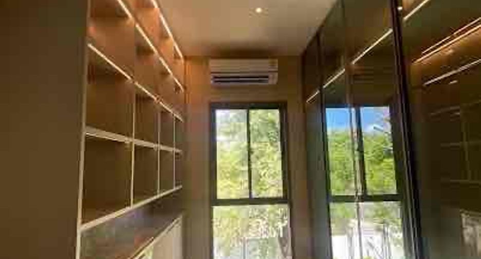 For rent 4 bedrooms villa in Bang Lamung, Chonburi