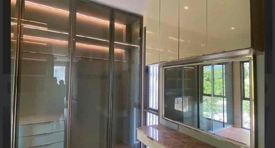 For rent 4 bedrooms villa in Bang Lamung, Chonburi