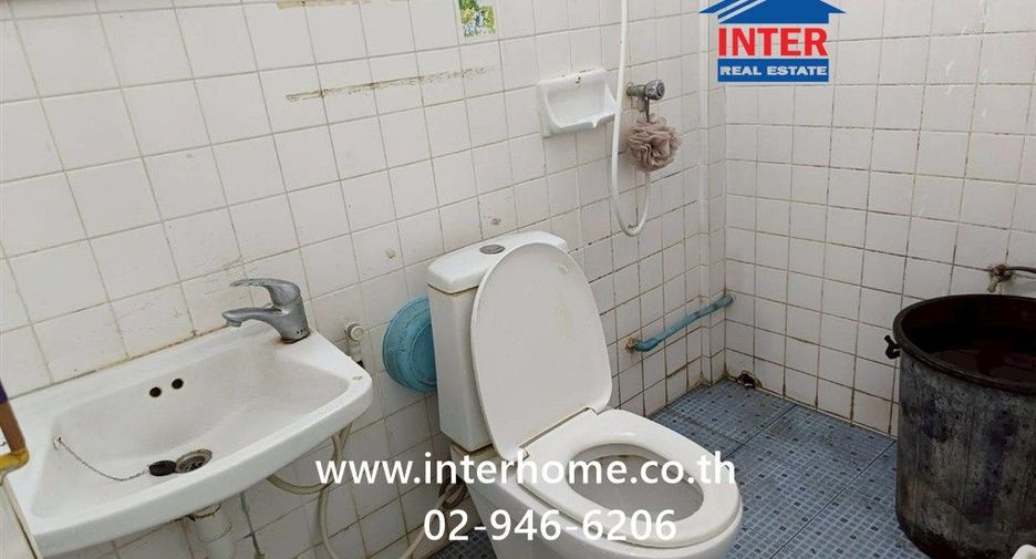 For sale 2 bedrooms townhouse in Pak Kret, Nonthaburi