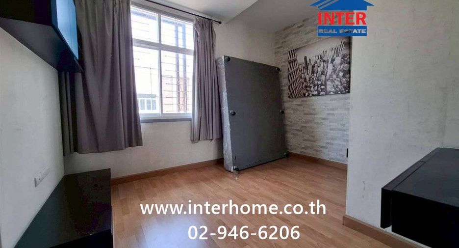 For sale 3 bedrooms townhouse in Mueang Pathum Thani, Pathum Thani