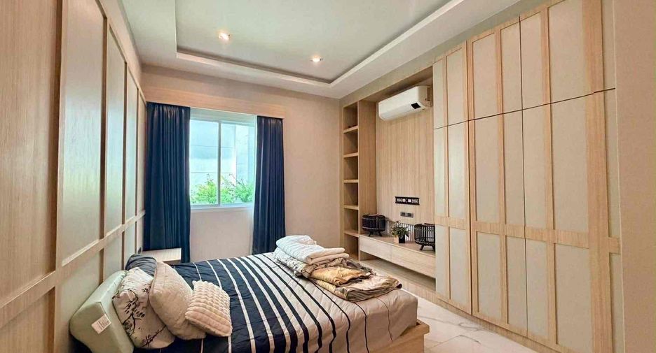 For sale そして for rent 3 ベッドルーム villa in Bang Lamung, Chonburi