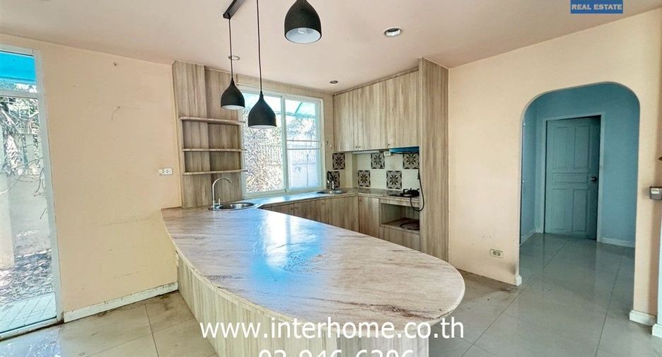 Haus zur Miete und zum Kauf mit 4 Zimmer in Bang Kruai, Nonthaburi