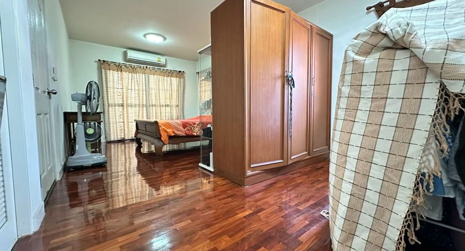 Haus zum Kauf mit 3 Zimmer in Bang Yai, Nonthaburi