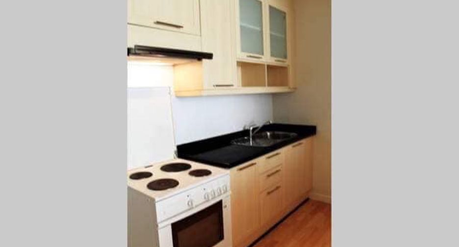 For rent 2 bedrooms condo in Sathon, Bangkok