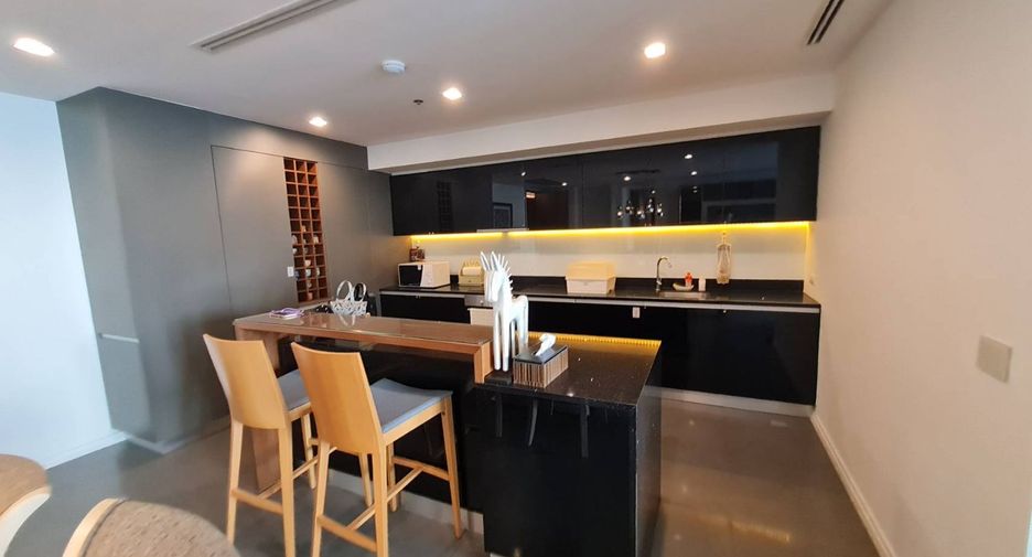 For rent 2 bedrooms condo in Sathon, Bangkok