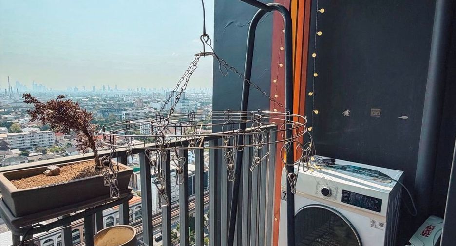 Condo en alquiler de 1 habitaciones en Phra Khanong, Bangkok