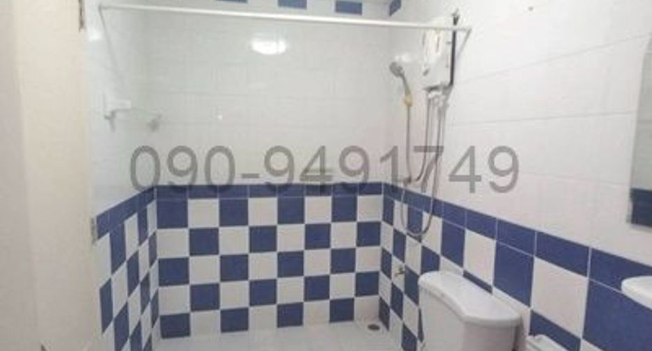 For sale 3 bedrooms townhouse in Suan Luang, Bangkok