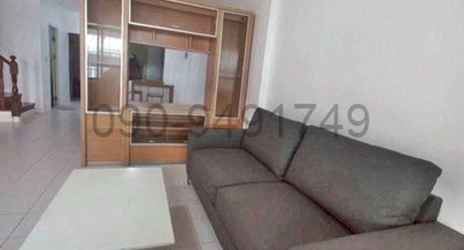 For sale 3 bedrooms townhouse in Suan Luang, Bangkok