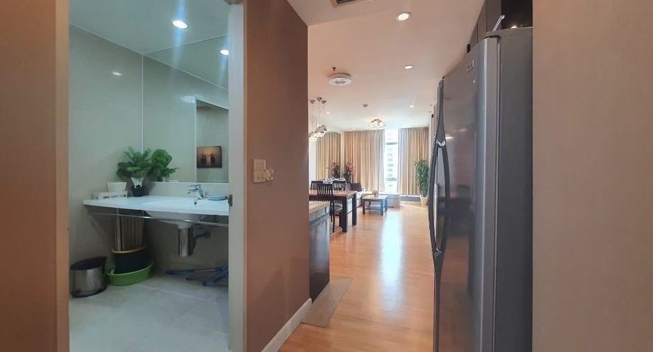 For rent 2 bedrooms condo in Sathon, Bangkok