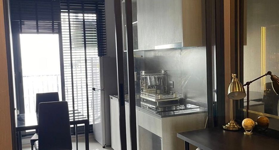 For rent and for sale 1 bed condo in Watthana, Bangkok