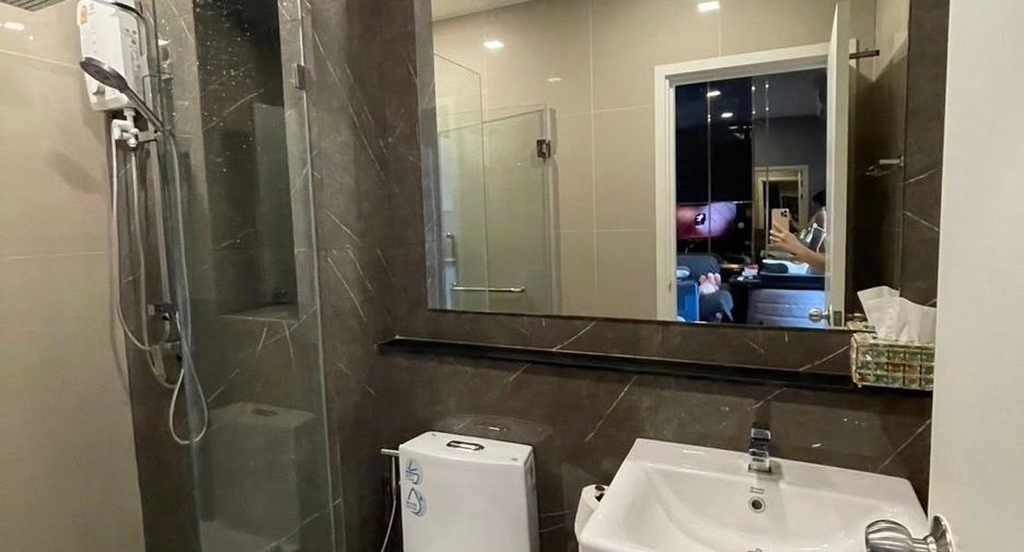 For rent and for sale 1 bed condo in Watthana, Bangkok