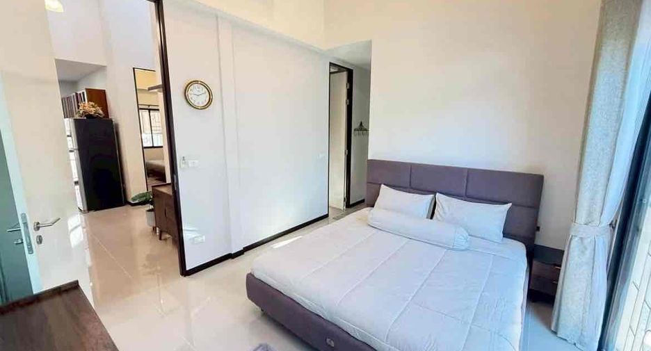 For sale and for rent 4 bedrooms villa in Bang Lamung, Chonburi