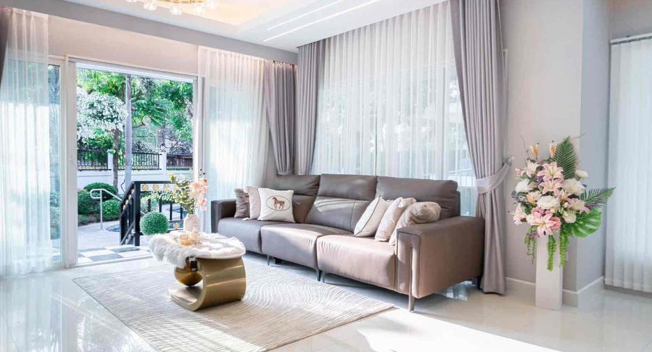For rent 5 bedrooms villa in Bang Lamung, Chonburi