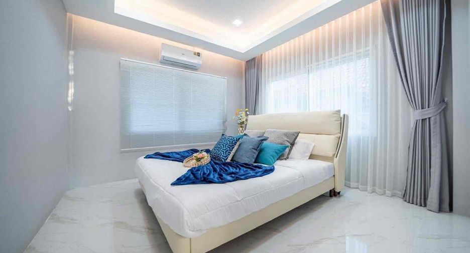 For rent 5 bedrooms villa in Bang Lamung, Chonburi