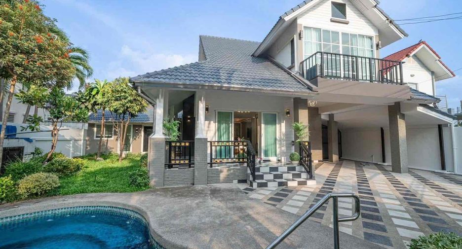 For rent 5 bedrooms villa in Bang Lamung, Chonburi