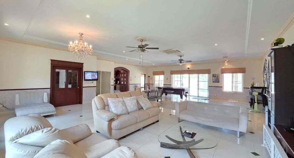 Villa zur Miete mit 4 Zimmer in Bang Lamung, Chonburi