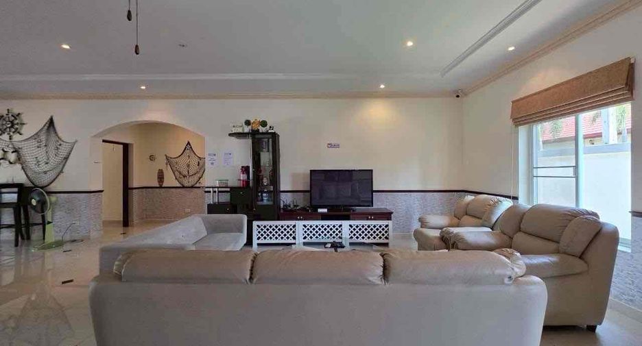 Villa zur Miete mit 4 Zimmer in Bang Lamung, Chonburi