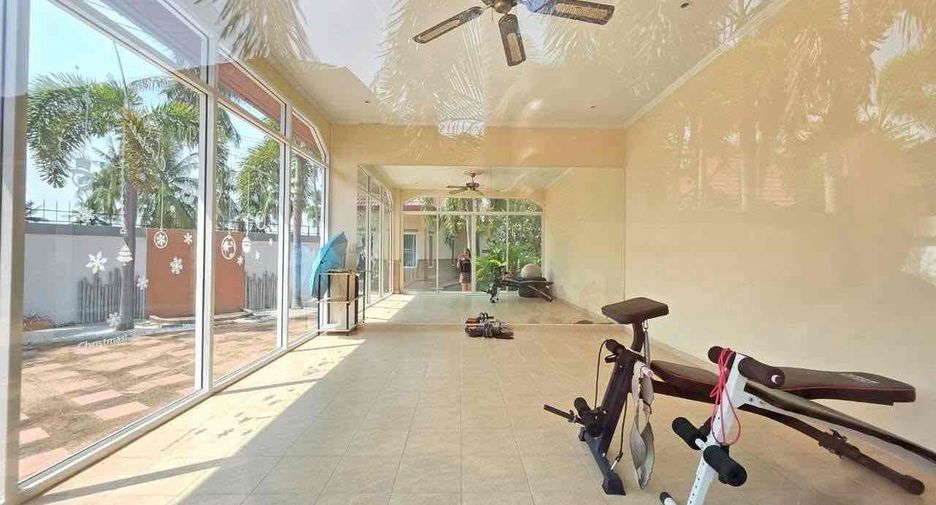 Villa zur Miete mit 4 Zimmer in Bang Lamung, Chonburi