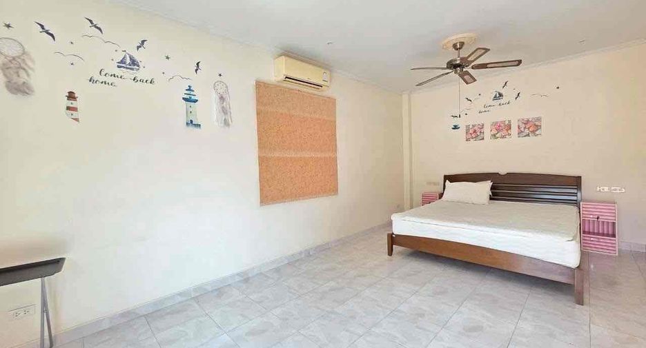 Villa zur Miete mit 4 Zimmer in Bang Lamung, Chonburi