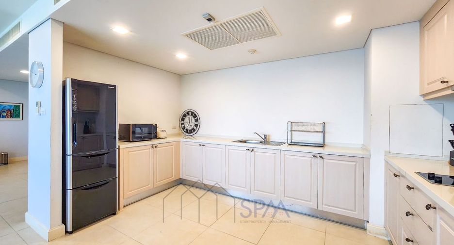 For sale 4 bedrooms condo in Hua Hin, Prachuap Khiri Khan