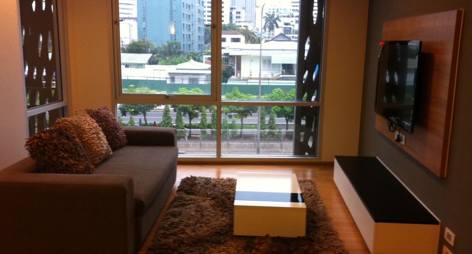 For rent 1 bed condo in Pathum Wan, Bangkok