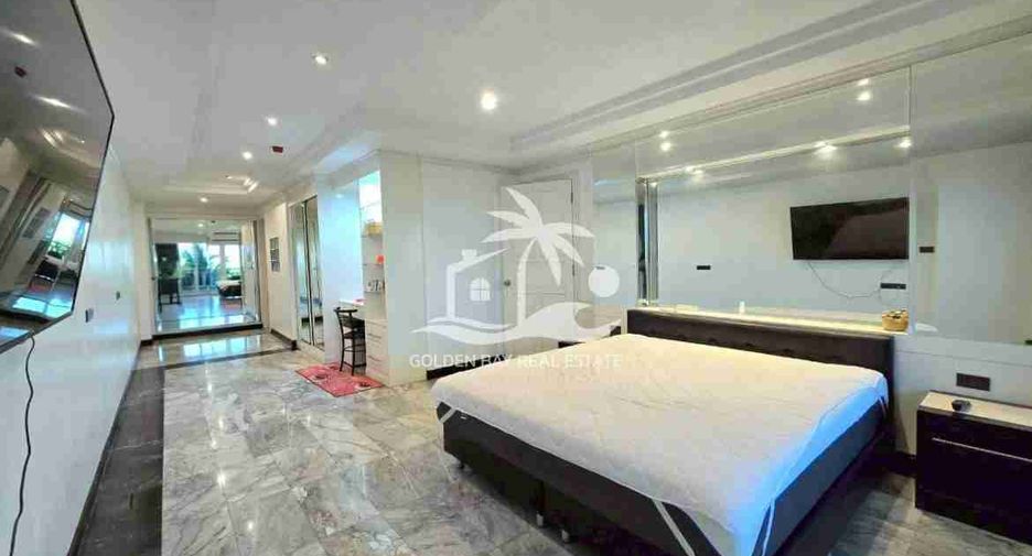 For sale 3 bedrooms condo in Bang Lamung, Chonburi