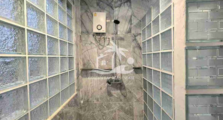 For sale 3 bedrooms condo in Bang Lamung, Chonburi
