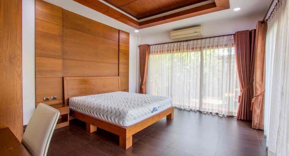 For rent 5 bedrooms villa in Bang Lamung, Chonburi