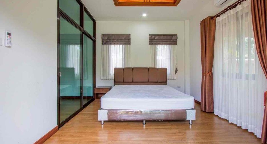 For rent 5 bedrooms villa in Bang Lamung, Chonburi