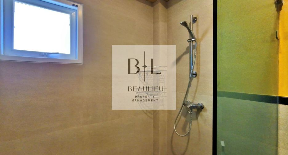 Haus zur Miete und zum Kauf mit 3 Zimmer in Bang Lamung, Chonburi