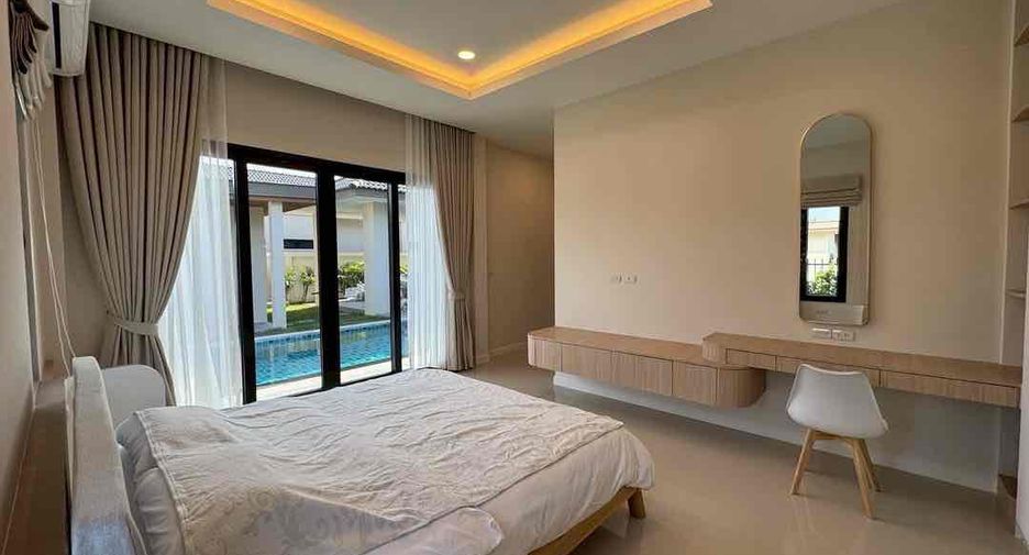 For rent 3 bedrooms villa in Bang Lamung, Chonburi