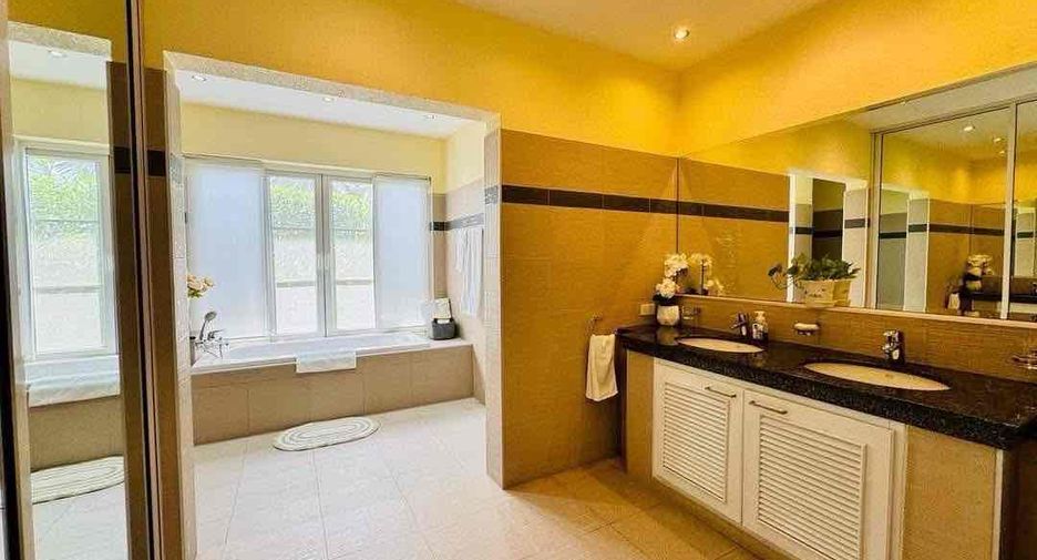 À vendre et à louer 2 chambres villa à Bang Lamung, Chonburi