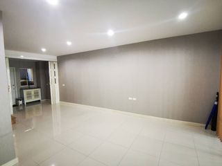 For sale 3 bedrooms townhouse in Khan Na Yao, Bangkok