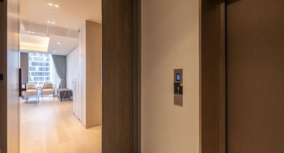 For rent 1 bed condo in Pathum Wan, Bangkok